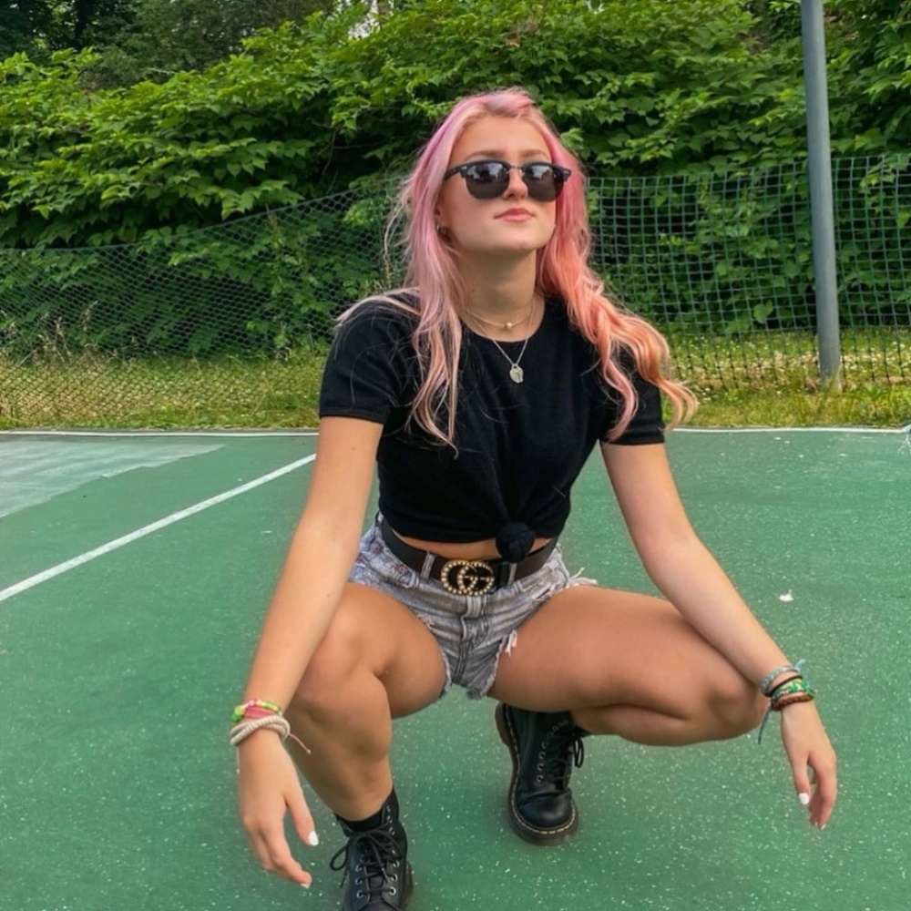 Meet your Posher, Elizabeth